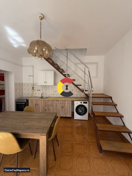 Ap cu 3 camere+2 bai| scară interioară | zona centrală - zona Horea