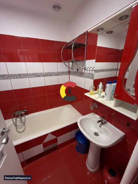 Ap cu 3 camere+2 bai| scară interioară | zona centrală - zona Horea