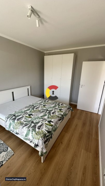Inchiriez apartament cu dormitor si living cu bucatarie in zona Vivo