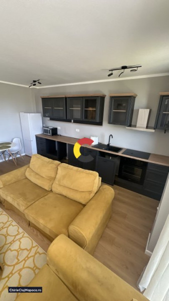 Inchiriez apartament cu dormitor si living cu bucatarie in zona Vivo