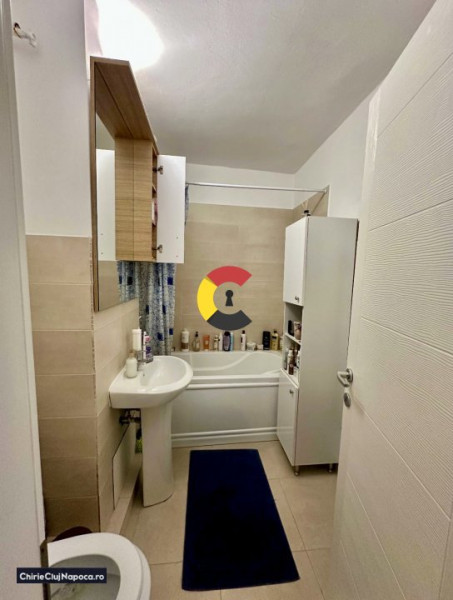 Apartament cu 2 camere, Central, P-ta Cipariu