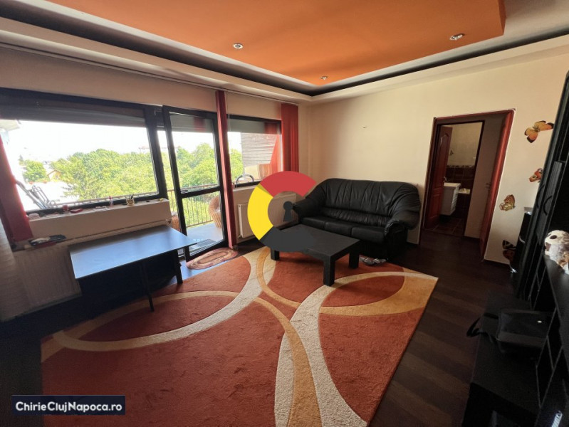 Apartament semicentral cu  2 camere semidecomandate-Str.Traian Mosoiu
