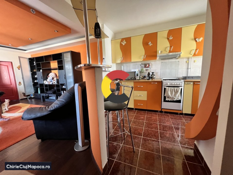 Apartament semicentral cu  2 camere semidecomandate-Str.Traian Mosoiu