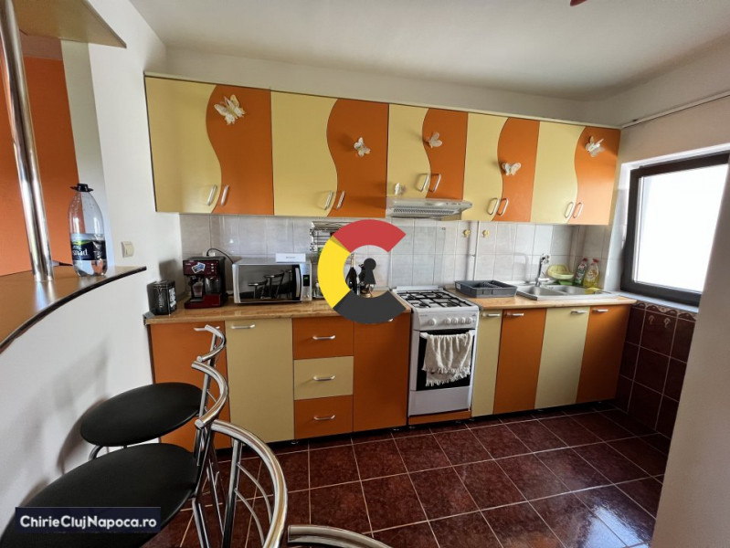 Apartament semicentral cu  2 camere semidecomandate-Str.Traian Mosoiu