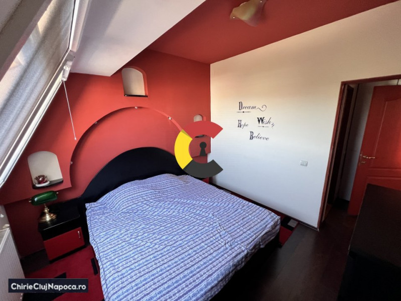 Apartament semicentral cu  2 camere semidecomandate-Str.Traian Mosoiu