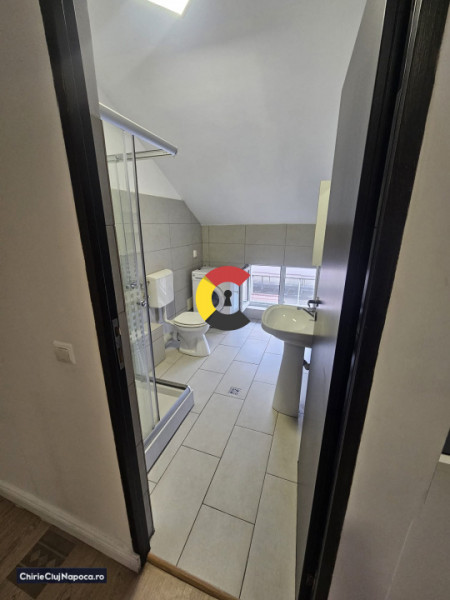 Ap. fain cu 2 dormitoare + living, parcare, bloc nou, str Margaului