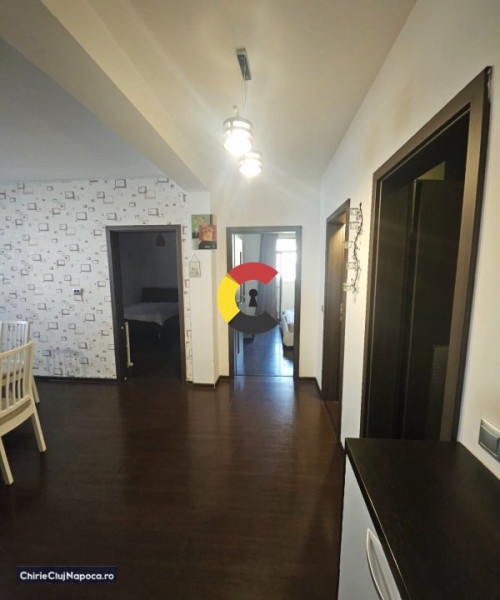 2 DORMITOARE SEPARATE, BUCATARIE, BAIE SI PARCARE PRIVATA!
