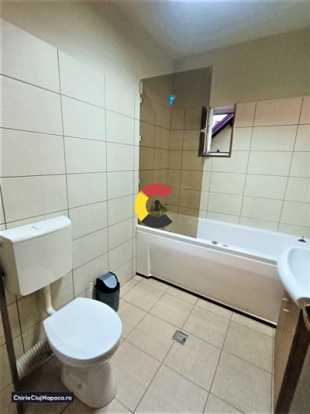  LIVING CU BUCATARIE si 2 DORMITOARE - Muzeul Apei - Floresti!