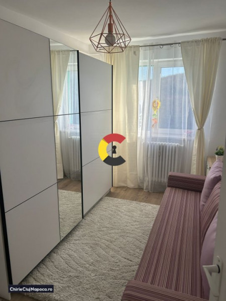 Apartament frumos cu 2 camere• cartierul MANASTUR 