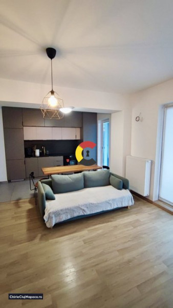 Apartament fain cu living si 2 dorm. dec., Calea Turzii, zona MOL, balcon 