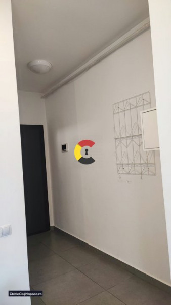 Apartament fain cu living si 2 dorm. dec., Calea Turzii, zona MOL, balcon 