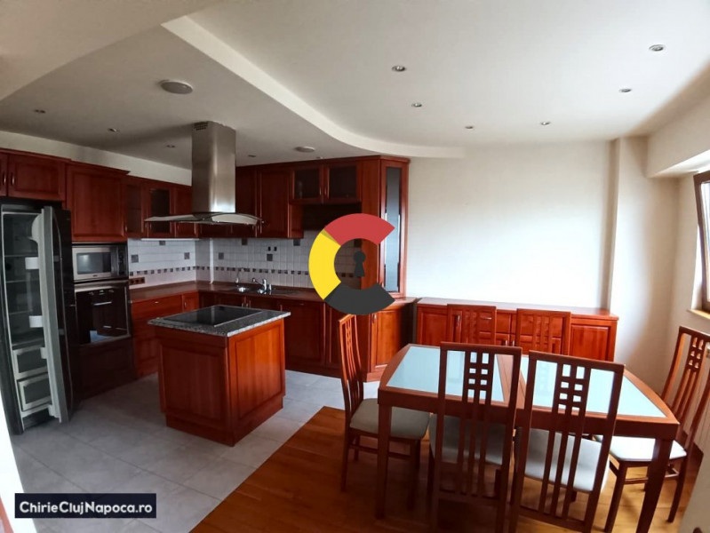 Apartament cu 3 camere la 5 minute de Zona Centrală - strada N. Titulescu nr. 2!