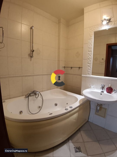 Apartament cu 3 camere la 5 minute de Zona Centrală - strada N. Titulescu nr. 2!