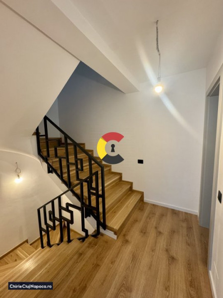 Duplex nou cu 5 camere si gradina, Gruia, parcari