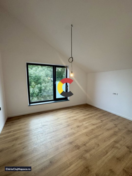 Duplex nou cu 5 camere si gradina, Gruia, parcari