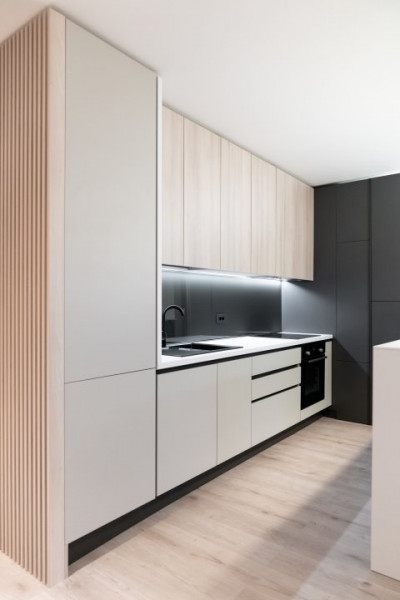 De inchiriat: apartament 3 camere, LUX, parcare subterana, priveliste!