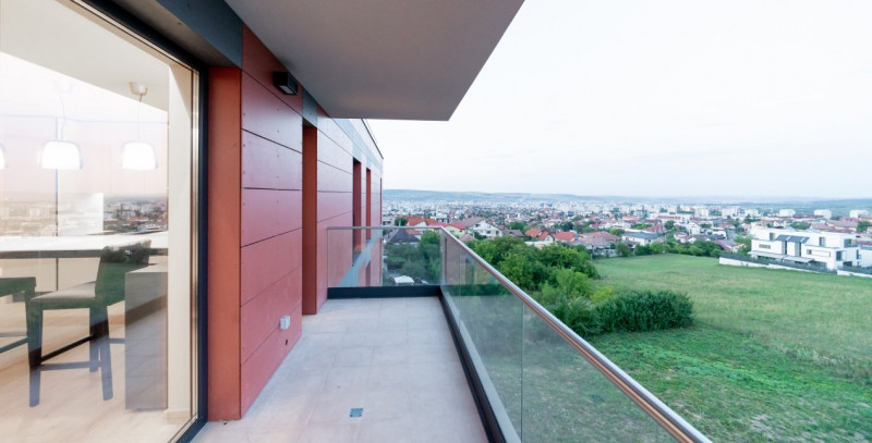 De inchiriat: apartament 3 camere, LUX, parcare subterana, priveliste!