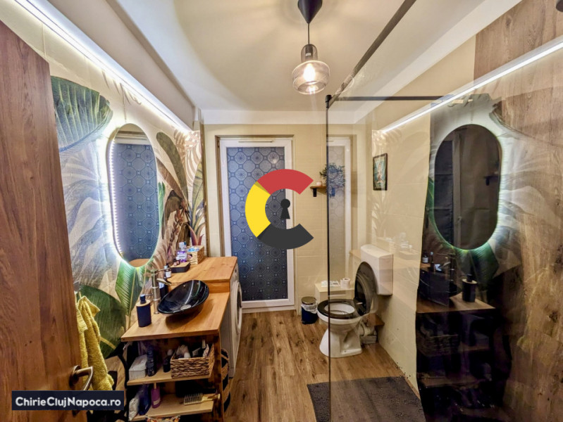Apartment cozy cu 2 camere, Semicentral, zona strazii Paris, garaj si terasa