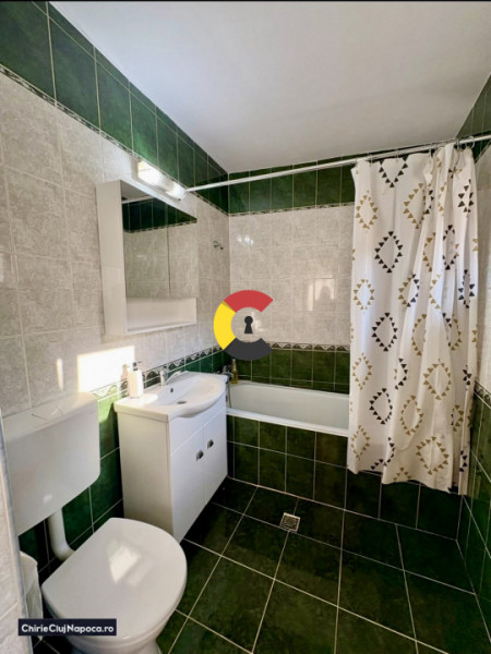Casa cu 2 camere, Semicentral, zona strazii Paris