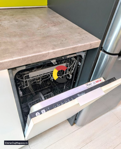 Ap. elegant cu 2 camere, parcare, bloc nou, zona Observator/Cipariu