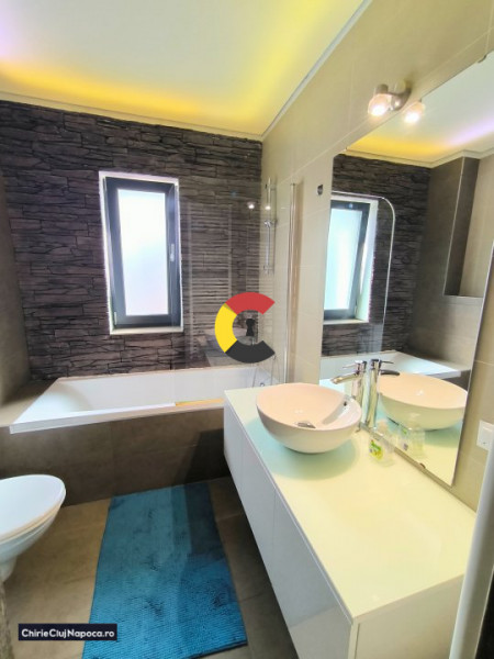 Ap. elegant cu 2 camere, parcare, bloc nou, zona Observator/Cipariu