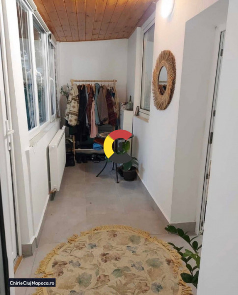 Apartament spatios cu 2 camere • Acces curte • Piata Mihai Viteazu 