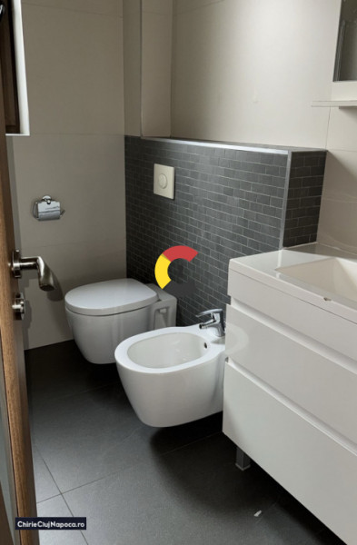 Apartament frumos cu 2 camere si gradina, Europa, zona OMV, 2 parcari
