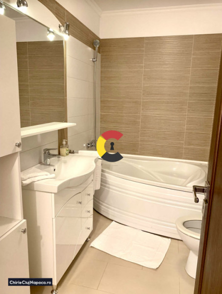 Apartament fain cu 2 camere si balcon, Buna Ziua, zona Rompetrol, parcare