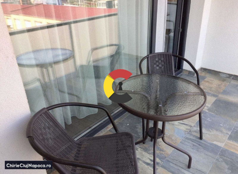 Apartament fain cu 2 camere si balcon, Buna Ziua, zona Rompetrol, parcare