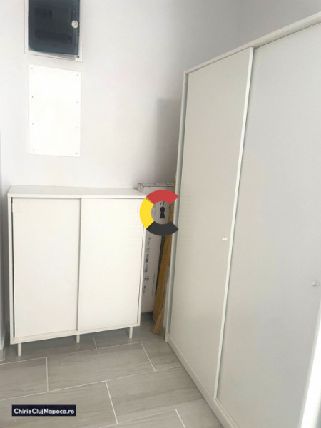 LA 5 MINUTE DE VIVO-PRIMA INCHIRIERE-LIVING CU BUCATARIE SI DORMITOR!