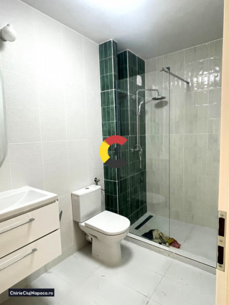 LA 5 MINUTE DE VIVO-PRIMA INCHIRIERE-LIVING CU BUCATARIE SI DORMITOR!