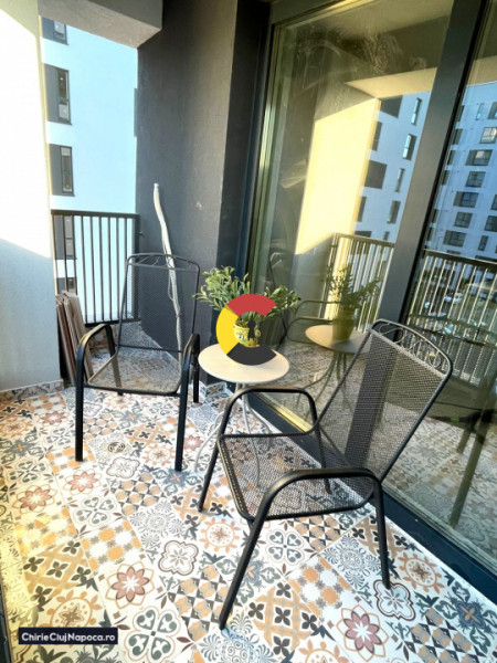 LA 5 MINUTE DE VIVO-PRIMA INCHIRIERE-LIVING CU BUCATARIE SI DORMITOR!