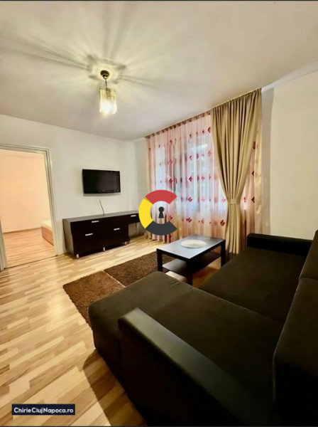 Inchiriez apartament cu 2 camere central