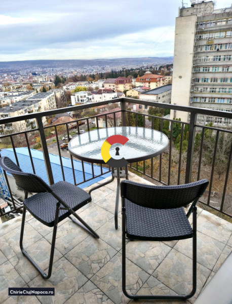 Apartament luminos cu 2 camere si balcon, Zorilor , zona Profi