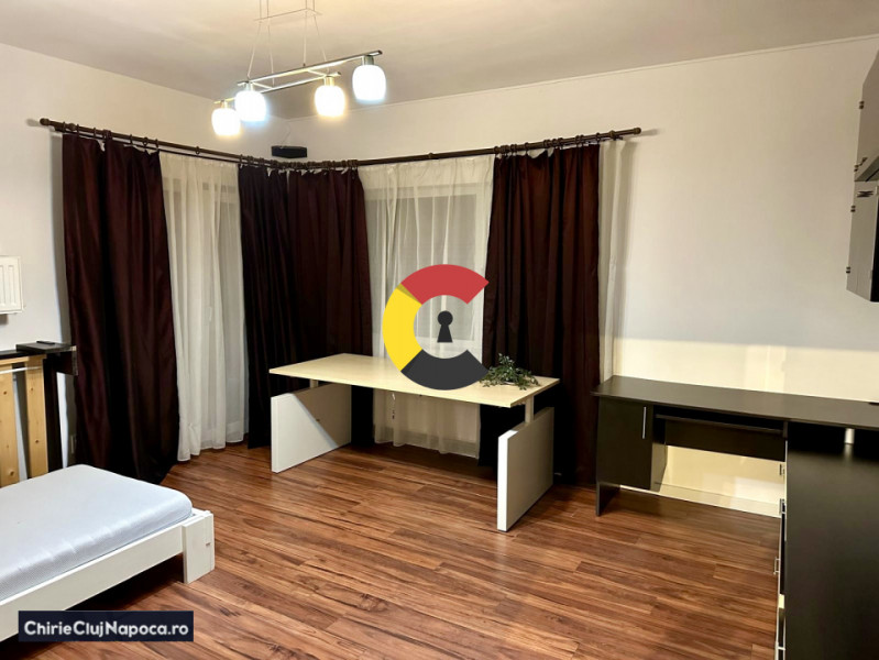 Apartament studentesc cu 2 dormitoare si balcoane, Zorilor , zona 18Gym 