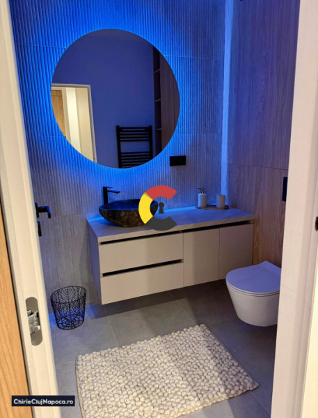 Apartament modern cu 2 camere si balcon, Iris , zona Auchan, garaj 