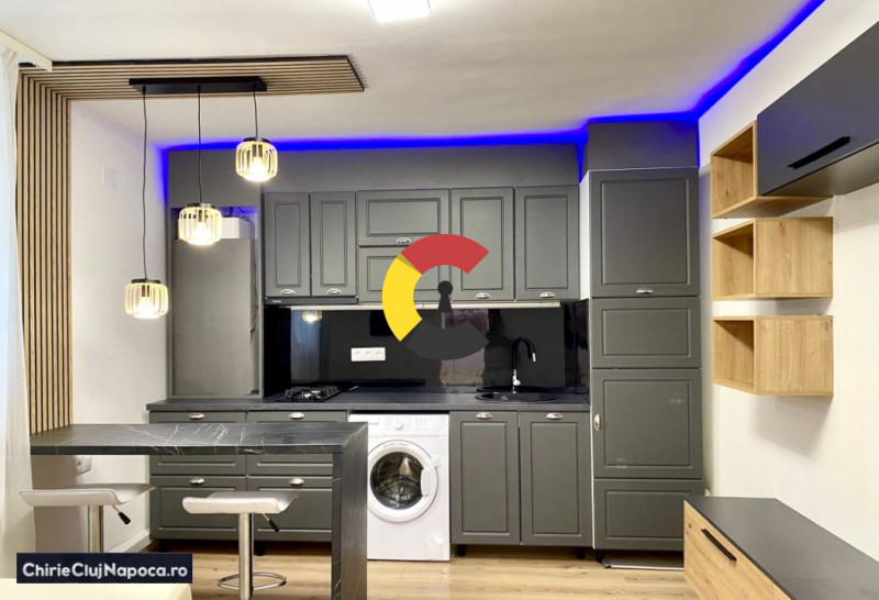 Apartament renovat cu 2 camere, la casa, Centru , zona P-ta Unirii