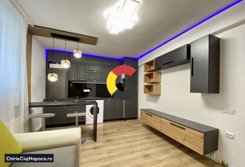 Apartament renovat cu 2 camere, la casa, Centru , zona P-ta Unirii