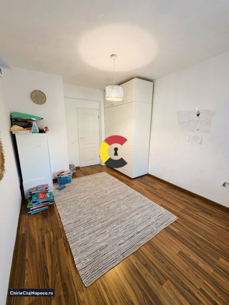 DUPLEX SPAȚIOS CU 3 DORMITOARE •CURTE PRIVATĂ• FLOREȘTI • PET FRIENDLY