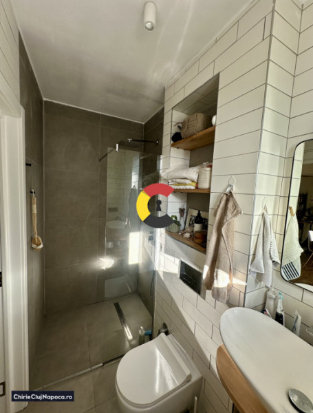 Apartament cu 2 camere, Centru, zona Facultatii de Litere