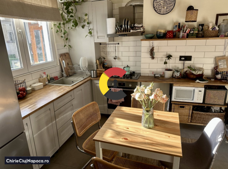 Apartament cu 2 camere, Centru, zona Facultatii de Litere