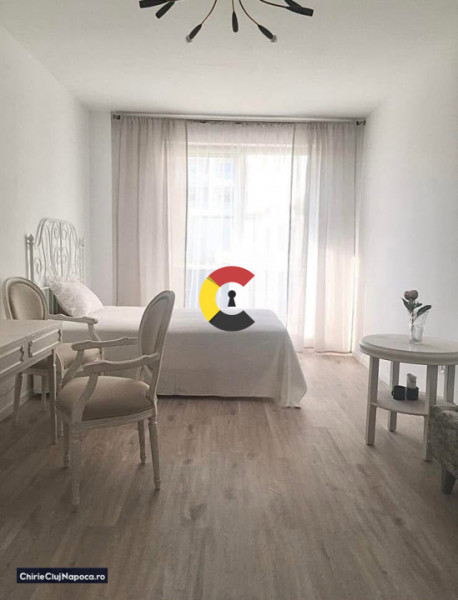 Apartament luminos cu balcon, Andrei Muresanu , zona Observator