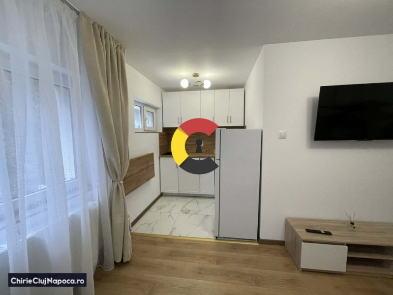 Garsonieră modernă complet renovată • Zonă semicentrală • Pet Friendly