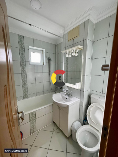 Apartament studențesc cu 3 camere, Manastur, zona Bucium, 2 garaje