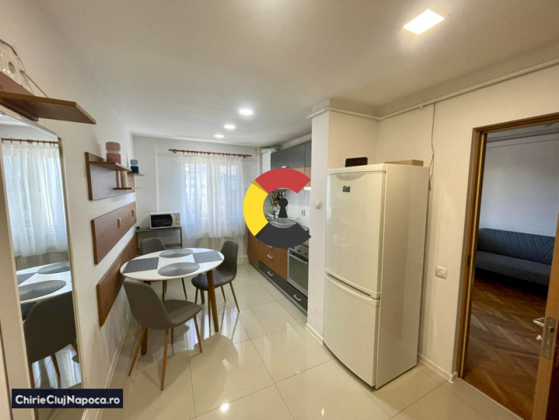 Apartament studențesc cu 3 camere, Manastur, zona Bucium, 2 garaje