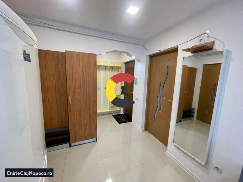 Apartament studențesc cu 3 camere, Manastur, zona Bucium, 2 garaje