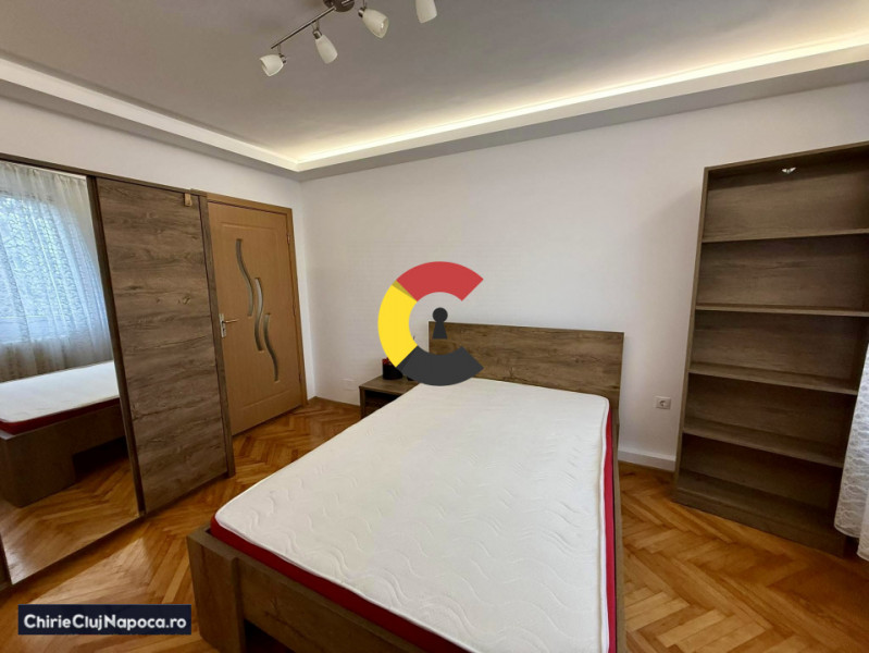 Apartament studențesc cu 3 camere, Manastur, zona Bucium, 2 garaje