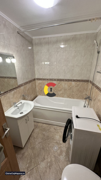 Apartament cu 2 camere decomandate în zona Calea Baciului