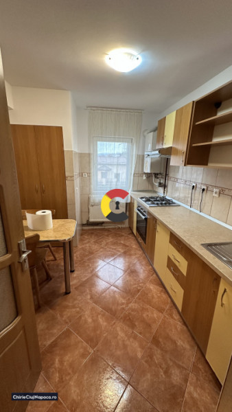 Apartament cu 2 camere decomandate în zona Calea Baciului