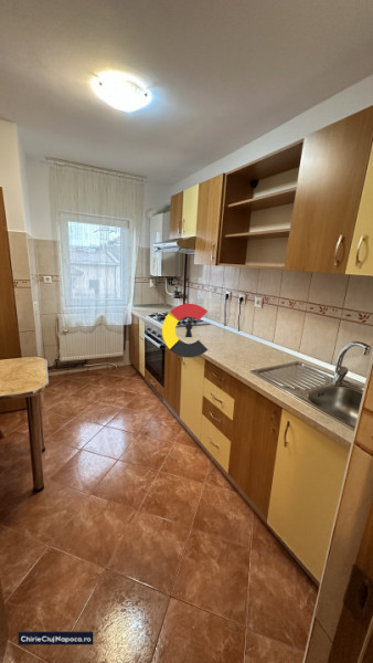 Apartament cu 2 camere decomandate în zona Calea Baciului